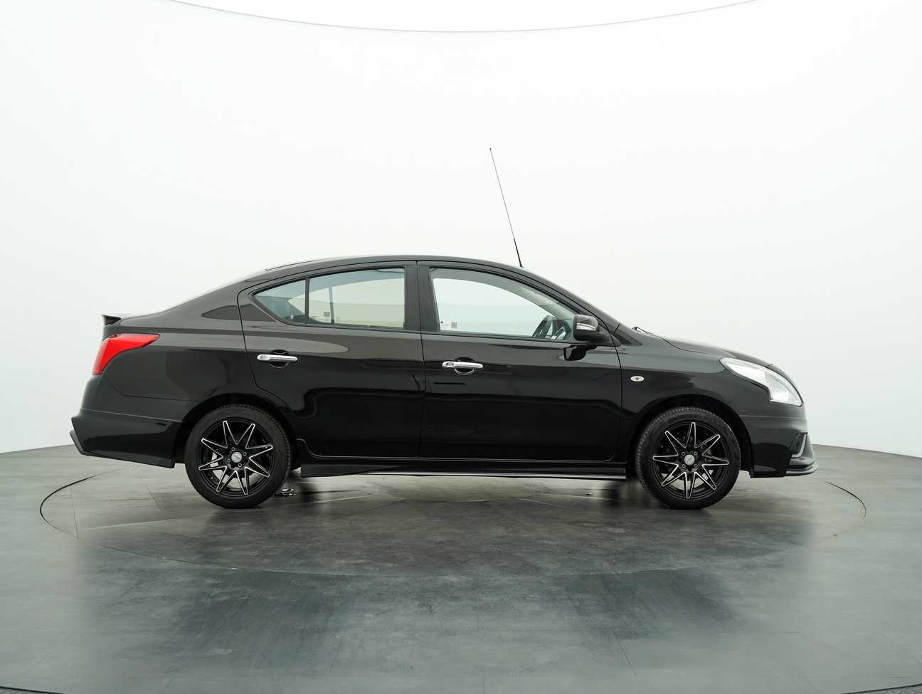 used 2018 Nissan Almera VL 1.5