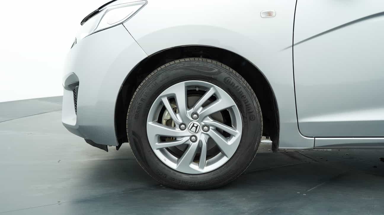 used 2016 Honda JAZZ E 1.5