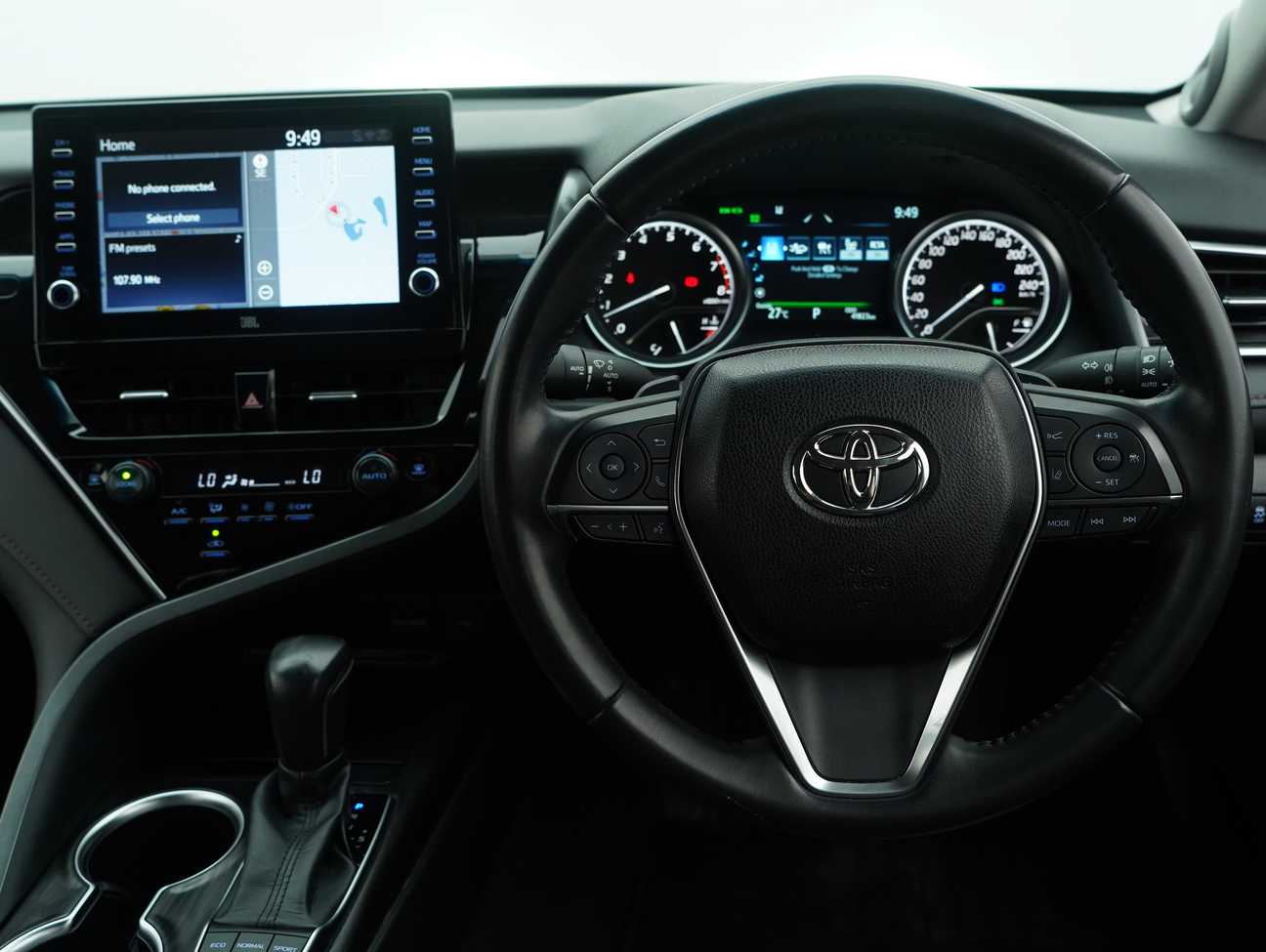 used 2023 Toyota Camry V 2.5