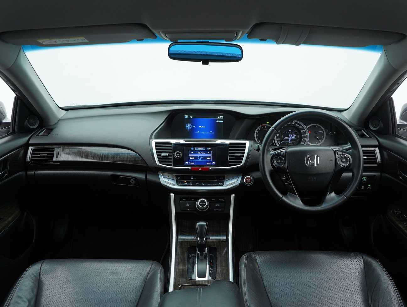 used 2015 Honda Accord VTi-L 2.0