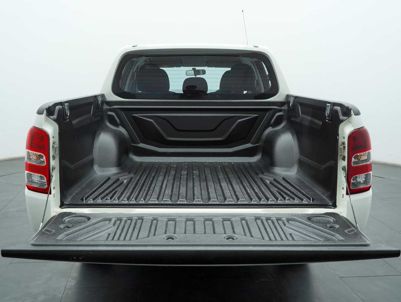 terpakai 2017 Mitsubishi Triton Quest Dual Cab 4X2 2.5