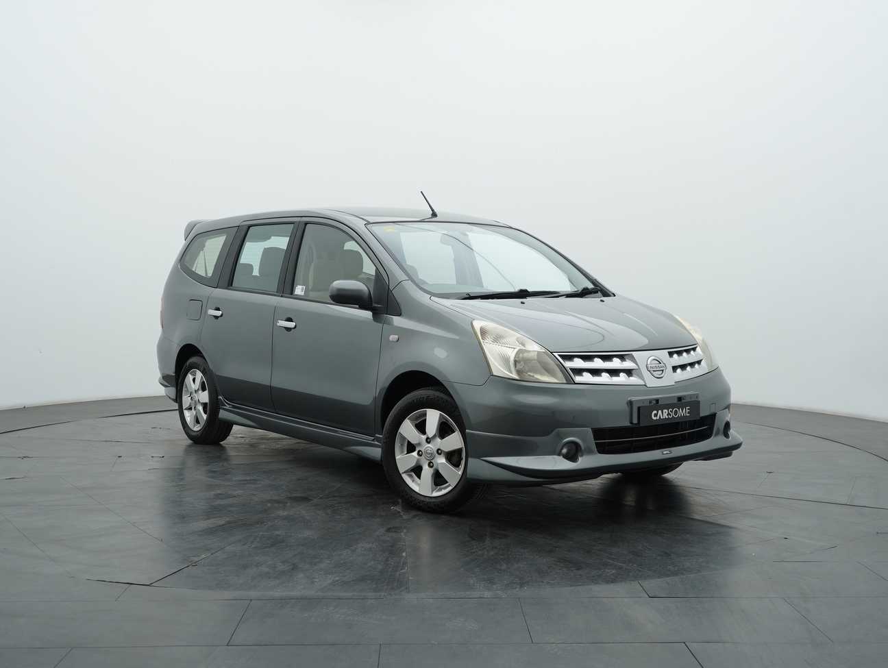 terpakai 2011 Nissan Grand Livina Comfort 1.8