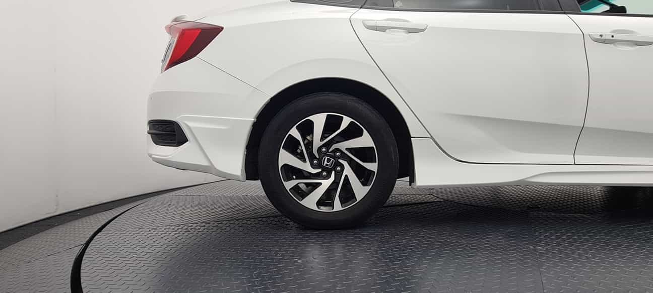 terpakai 2017 Honda CIVIC I-VTEC 1.8