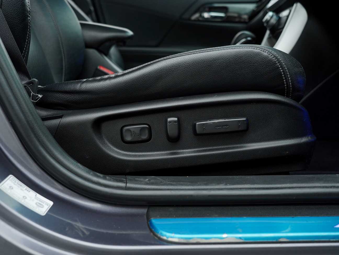 terpakai 2016 Honda Accord i-VTEC VTi-L 2.0