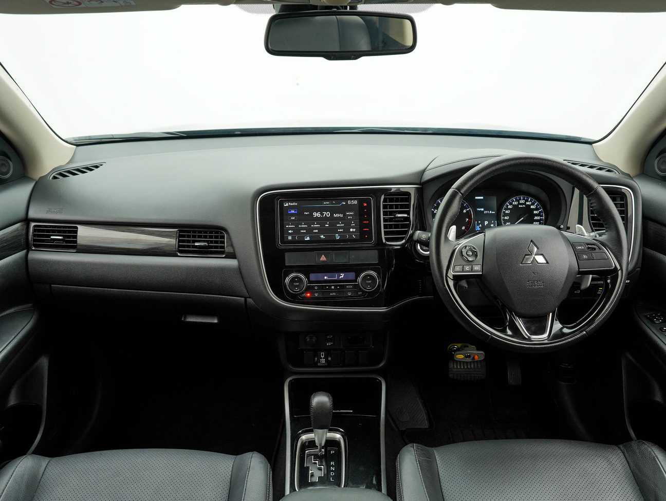 used 2018 Mitsubishi Outlander  2.4