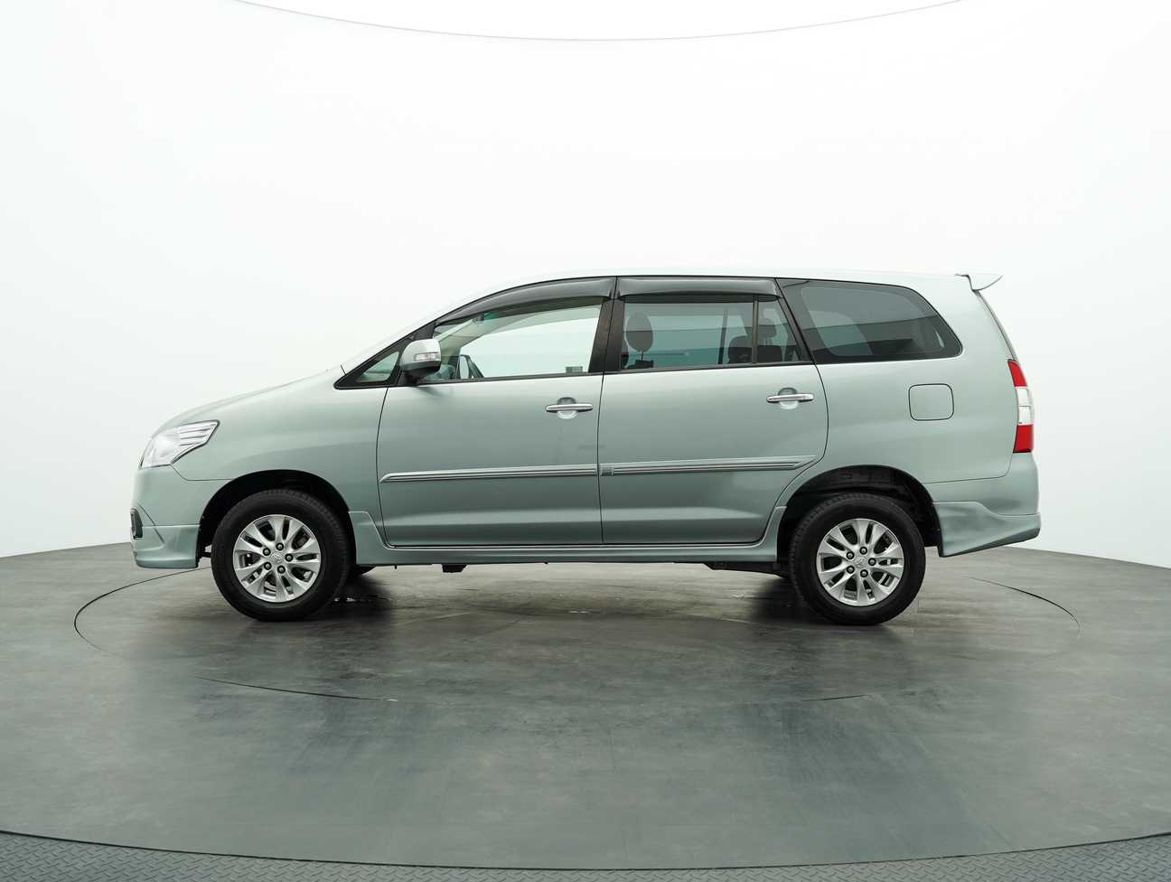 used 2015 Toyota INNOVA G 2.0