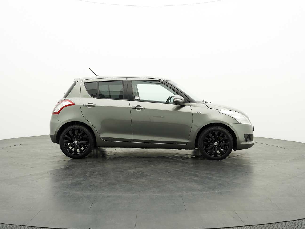 used 2014 Suzuki Swift GLX 1.4