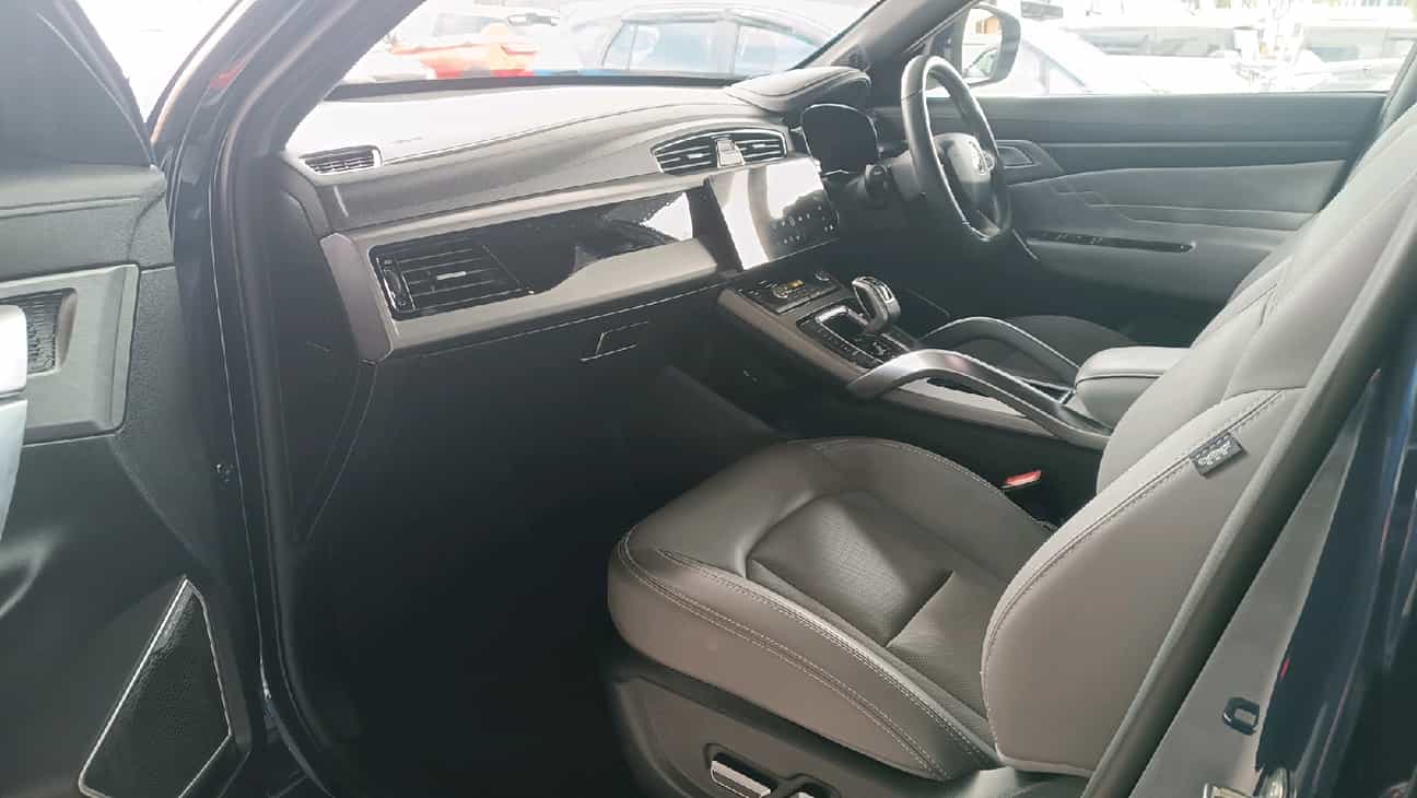 used 2024 Proton X70 Premium 1.5