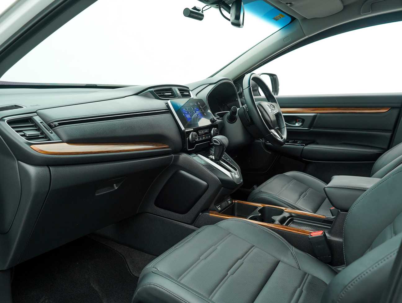 terpakai 2022 Honda CR-V TC-P VTEC 1.5