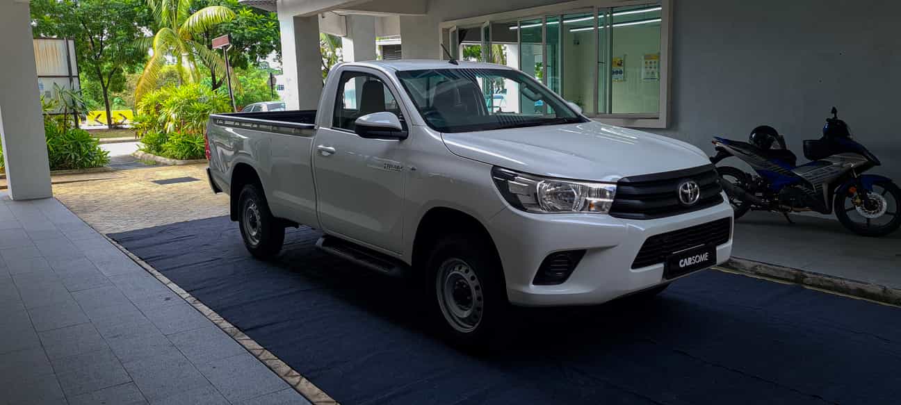 used 2019 Toyota HILUX SINGLE CAB 4X4 2.4