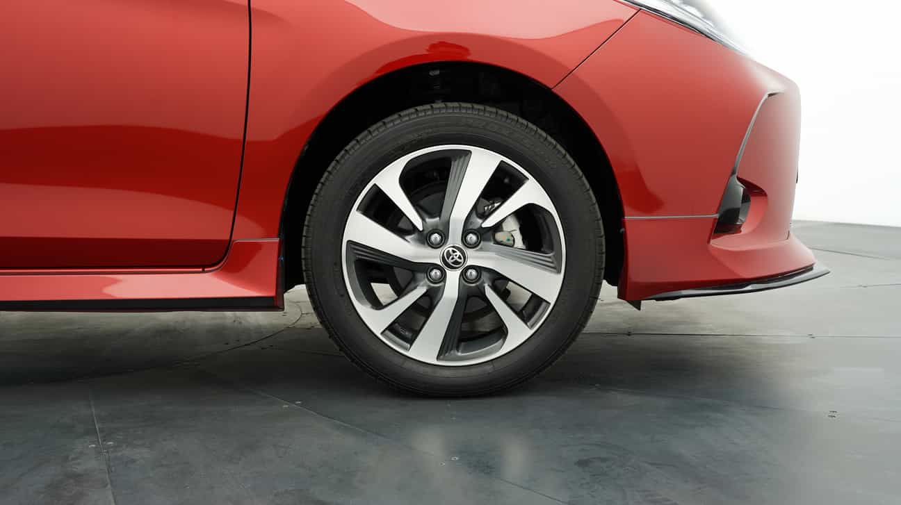 used 2021 Toyota YARIS E 1.5