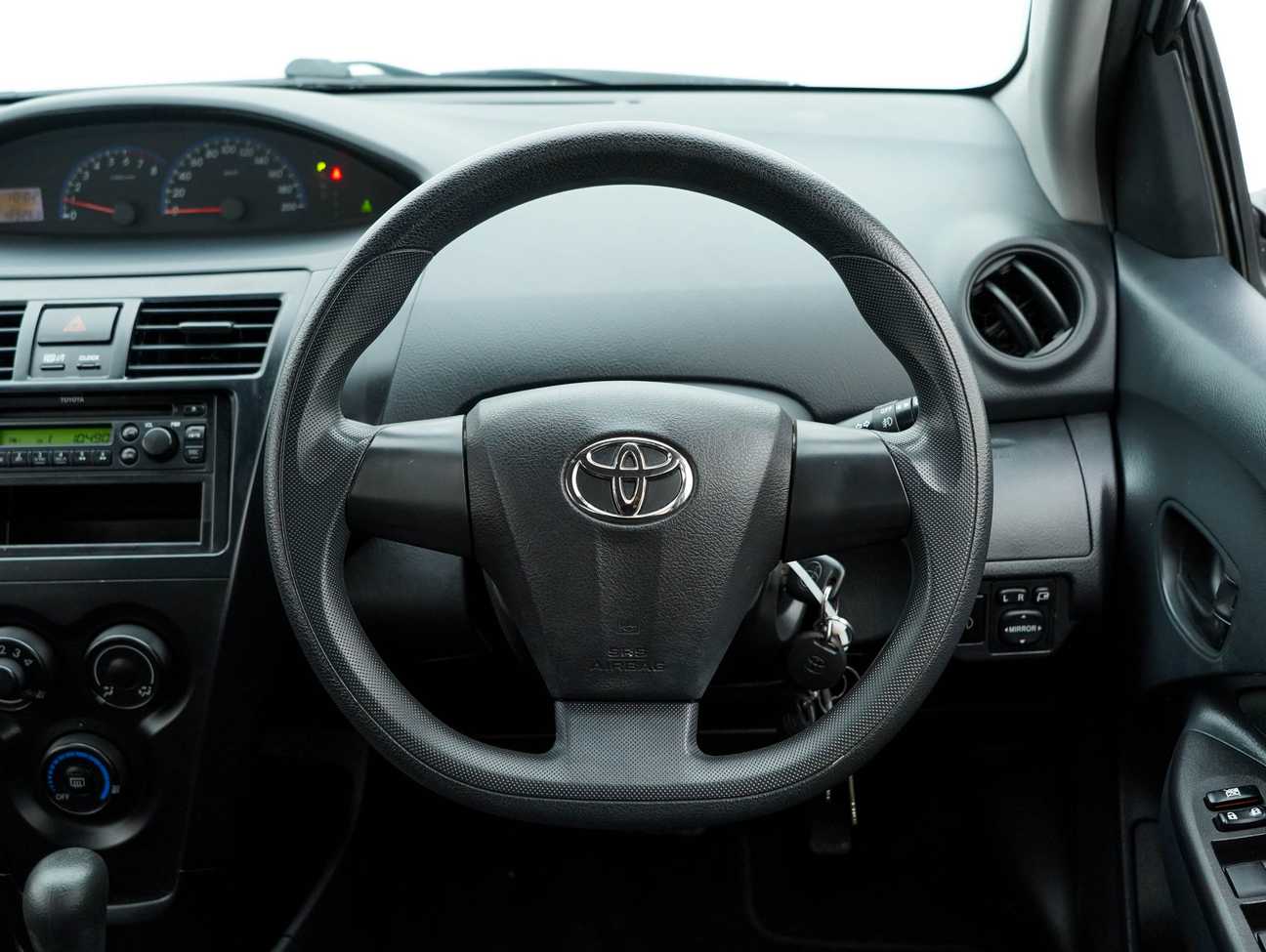 terpakai 2010 Toyota Vios J 1.5