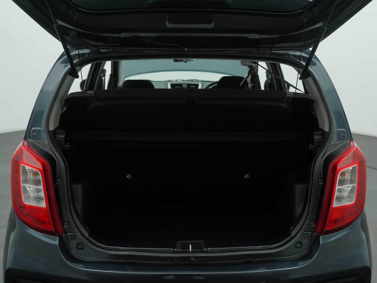 terpakai 2021 Perodua AXIA SE 1.0