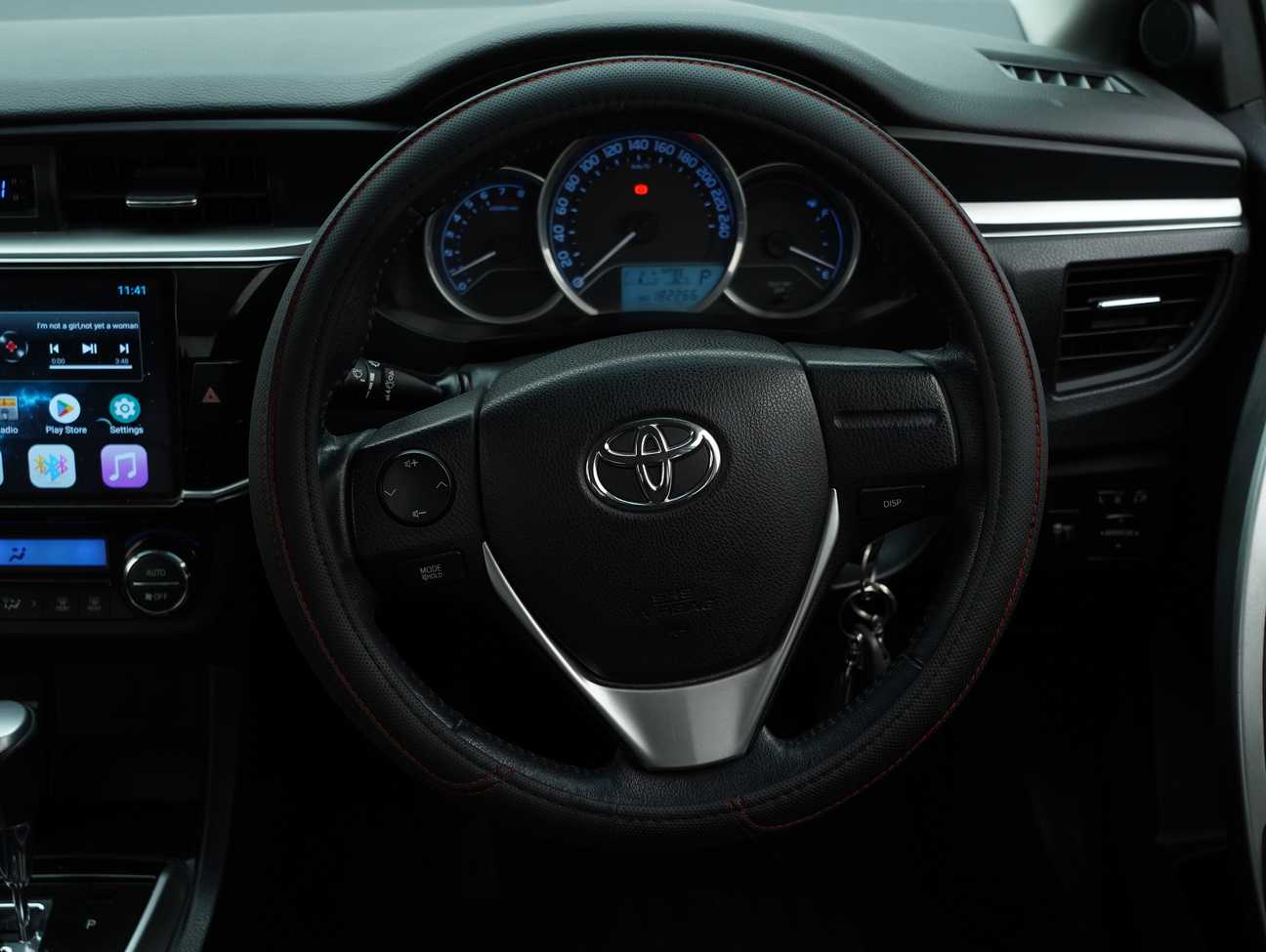used 2014 Toyota Corolla Altis E 1.8