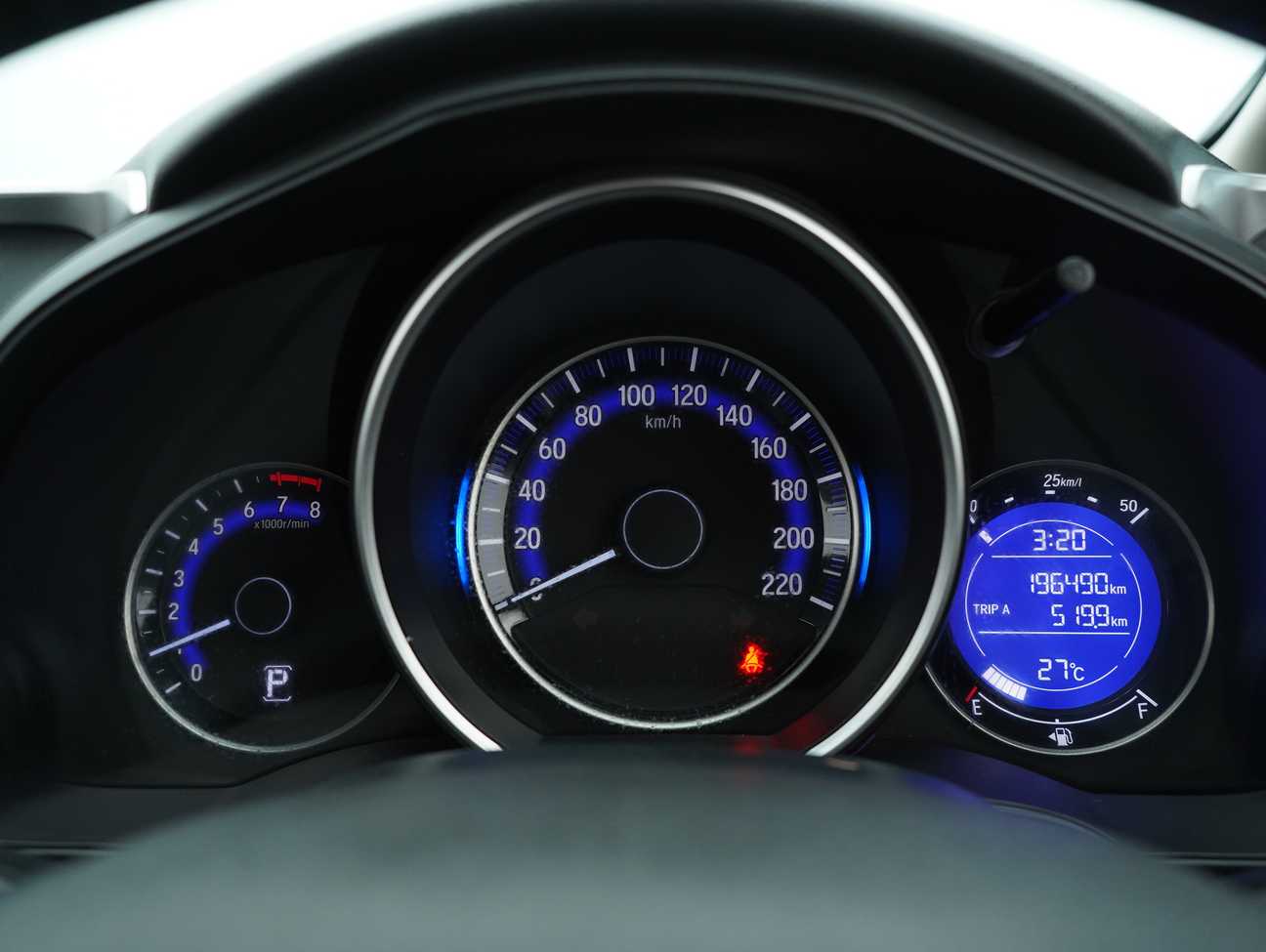 used 2014 Honda Jazz V 1.5
