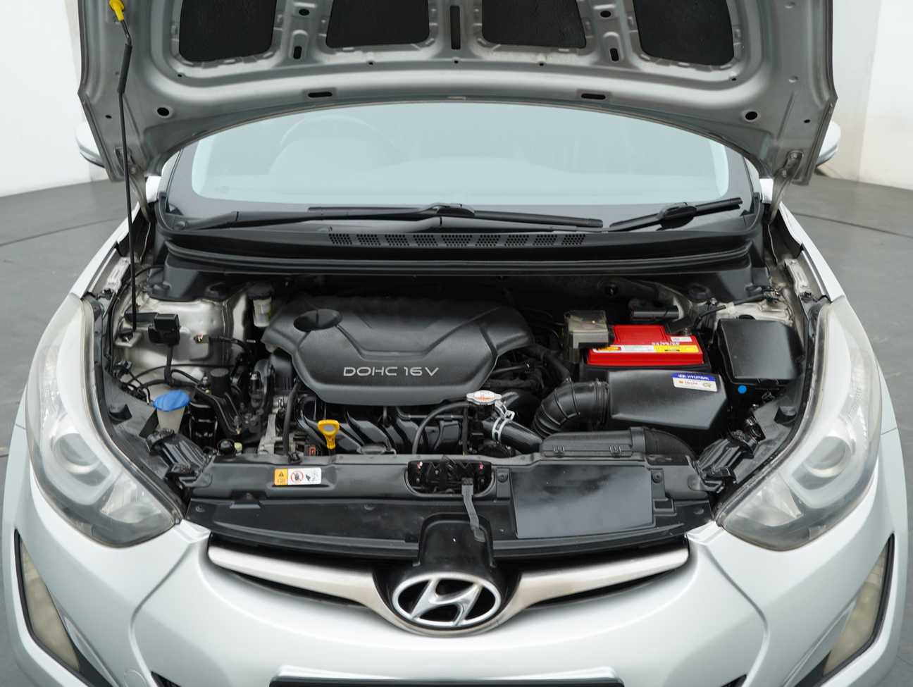 terpakai 2015 Hyundai Elantra Executive 1.6
