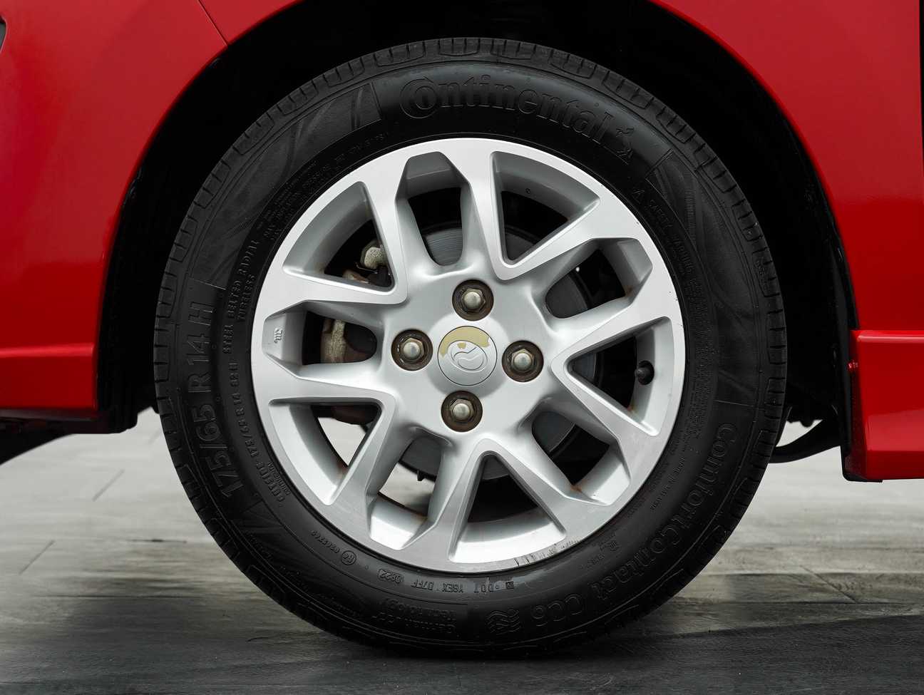 terpakai 2016 Perodua AXIA Advance 1.0