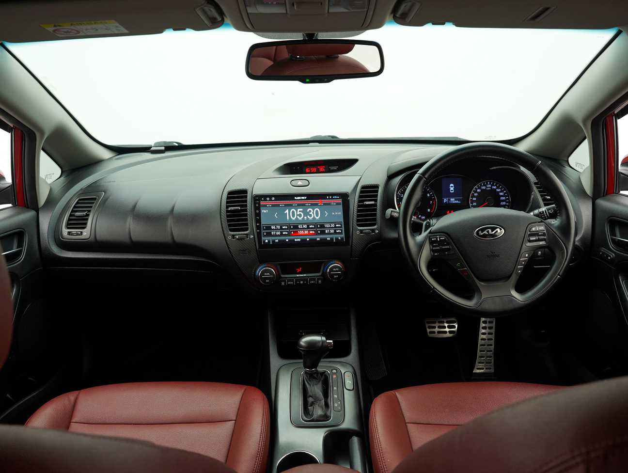 terpakai 2015 Kia Cerato  1.6