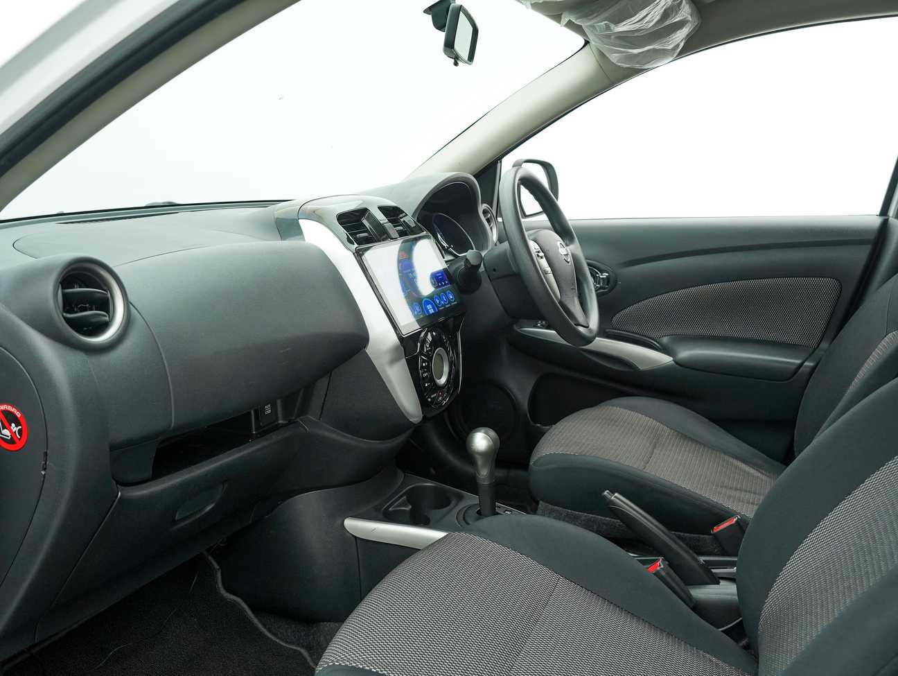 used 2015 Nissan Almera VL 1.5