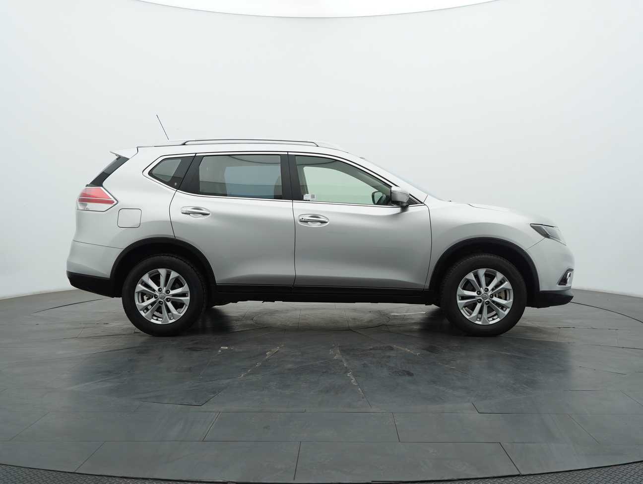 used 2017 Nissan X-Trail  2.0