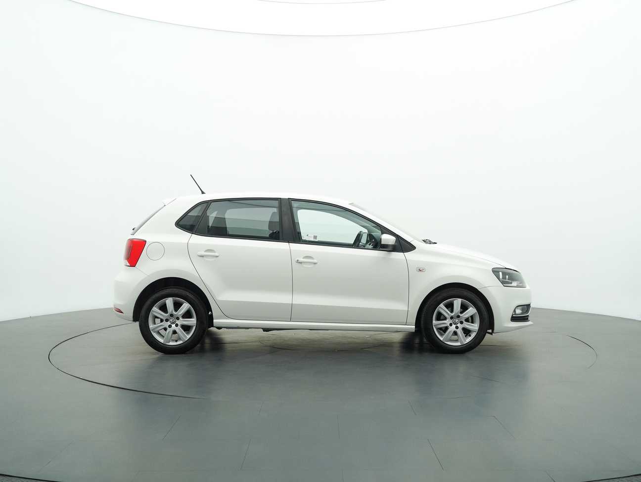 terpakai 2018 Volkswagen Polo Comfortline 1.6