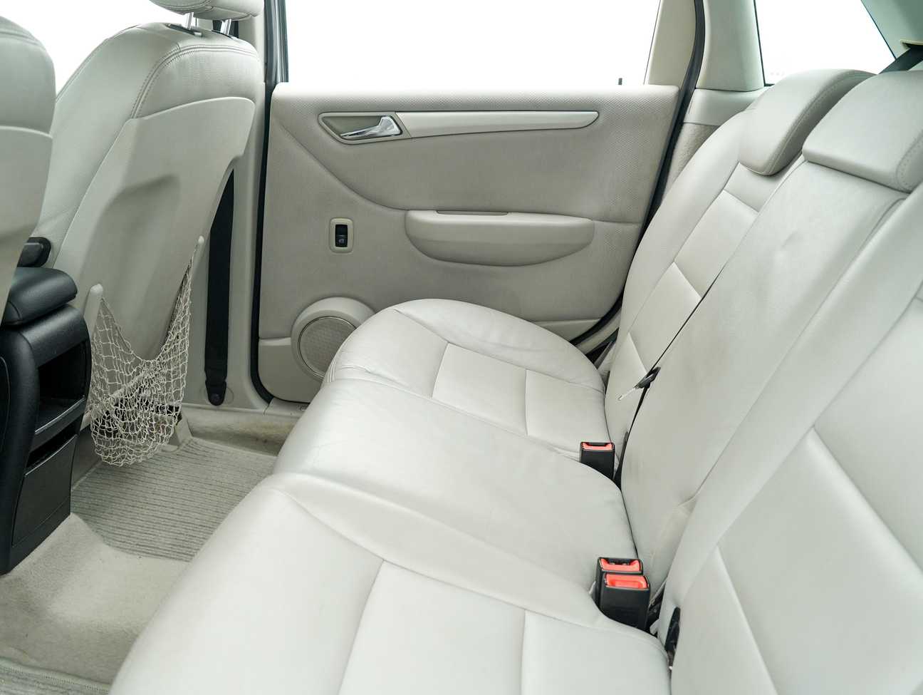 terpakai 2011 Mercedes-Benz B180  1.7