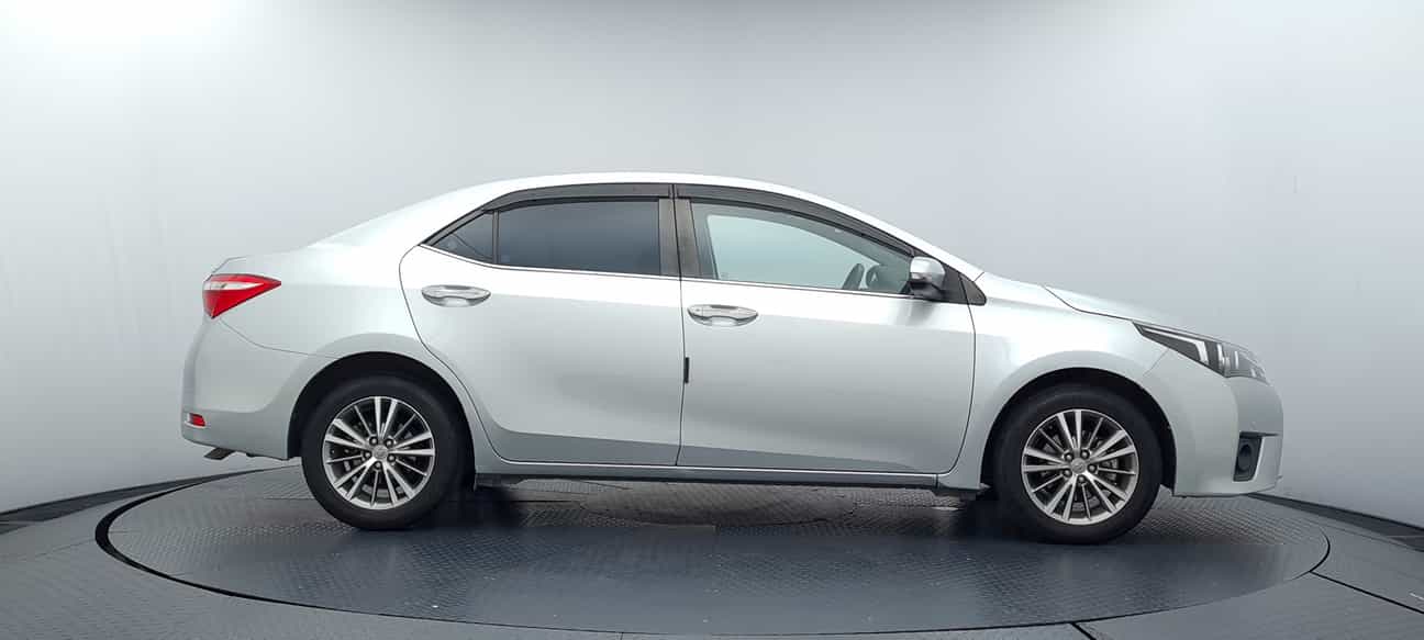 used 2015 Toyota COROLLA ALTIS G 1.8