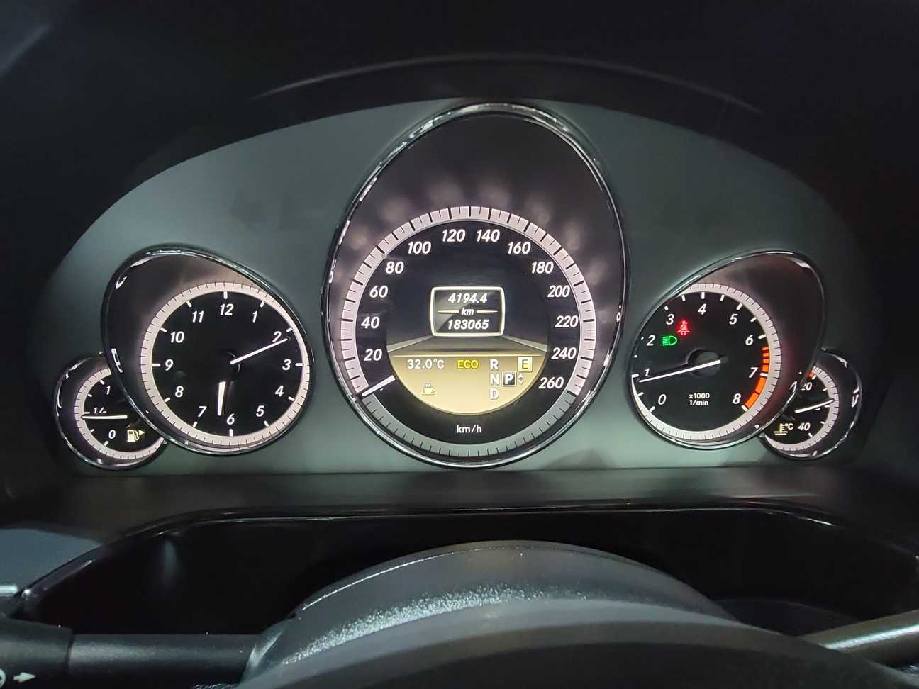 used 2012 Mercedes-Benz E250 Avantgarde CGI 1.8