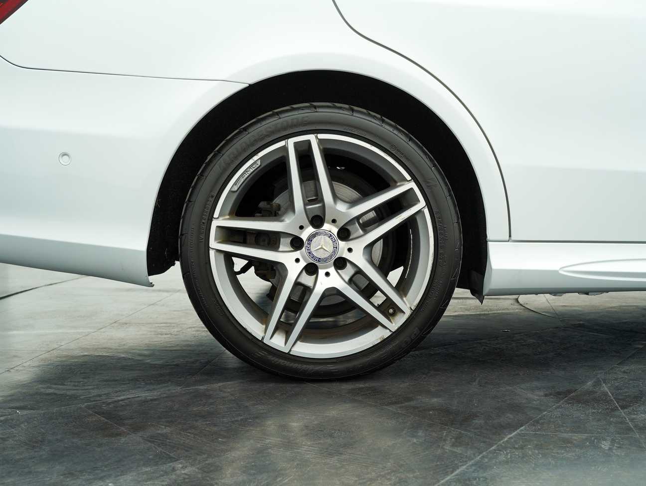 terpakai 2016 Mercedes-Benz E250 Avantgarde CGI 2.0