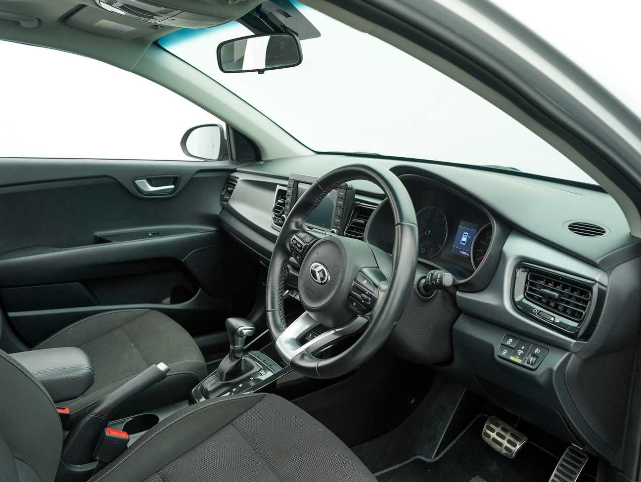 terpakai 2018 Kia Rio  1.4