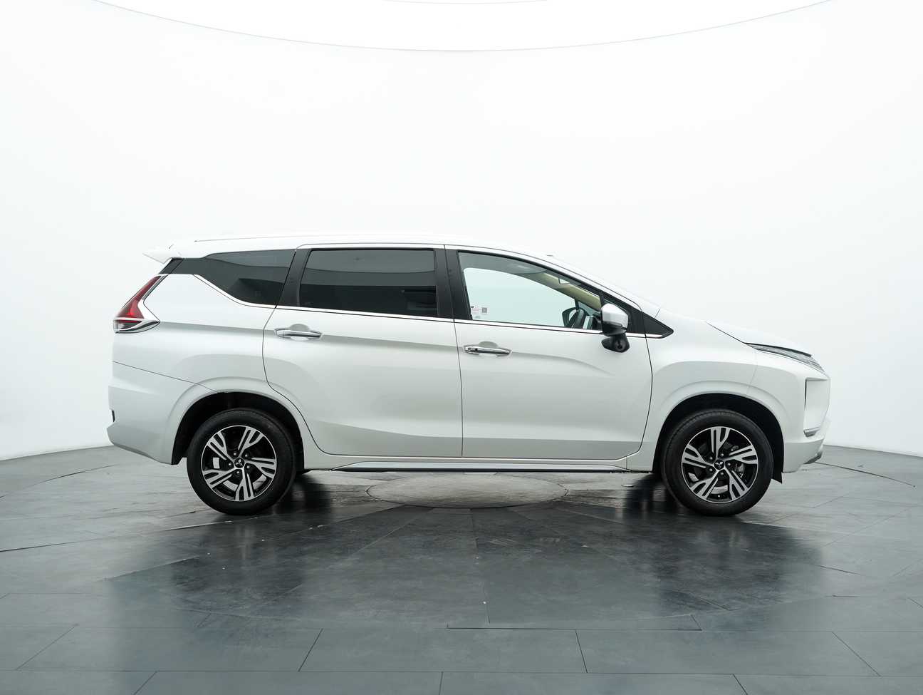 terpakai 2023 Mitsubishi Xpander  1.5