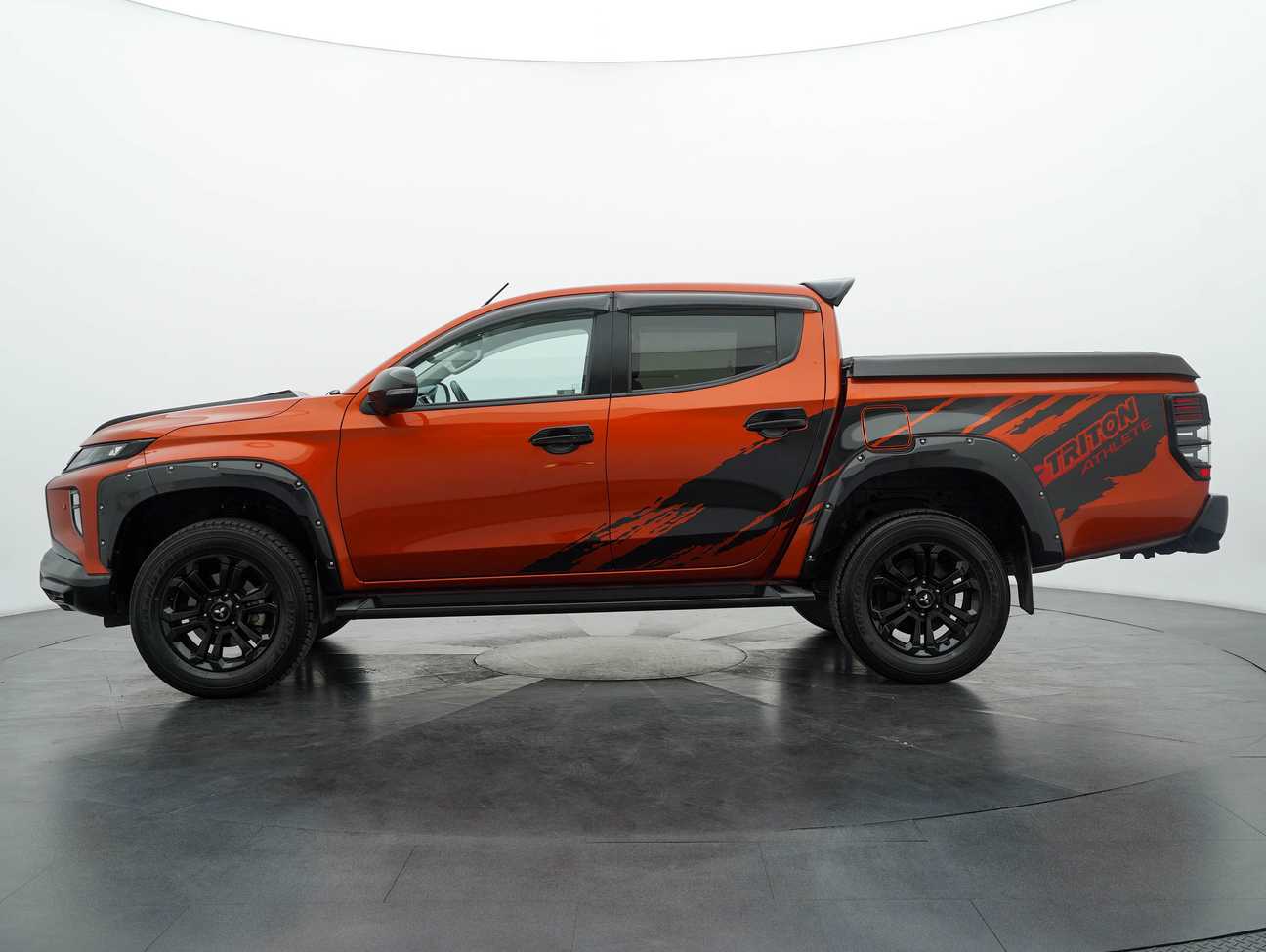 used 2021 Mitsubishi Triton VGT Athlete Dual Cab 2.4