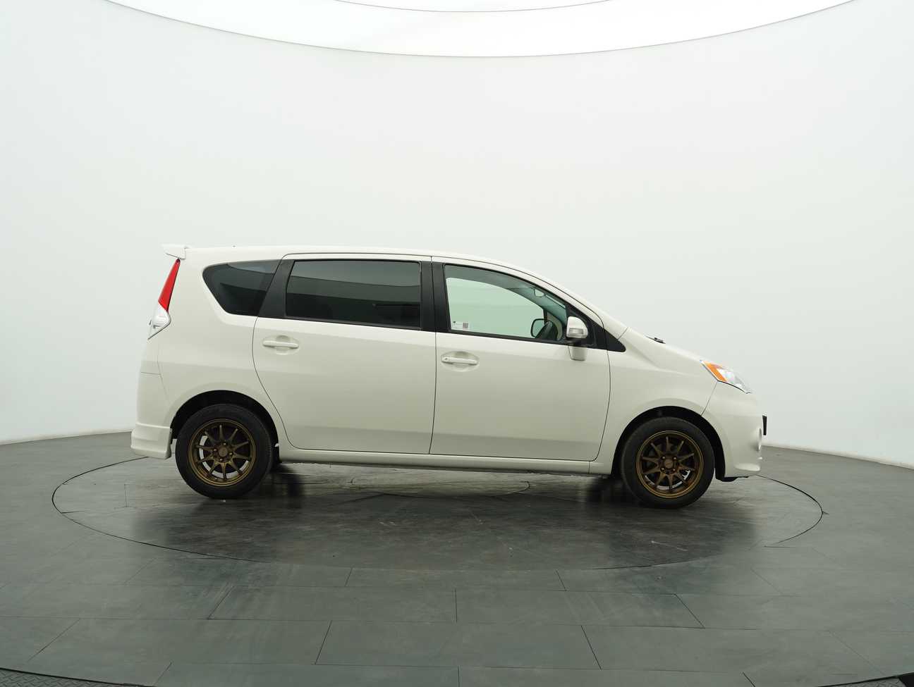 used 2012 Perodua Alza EZ 1.5