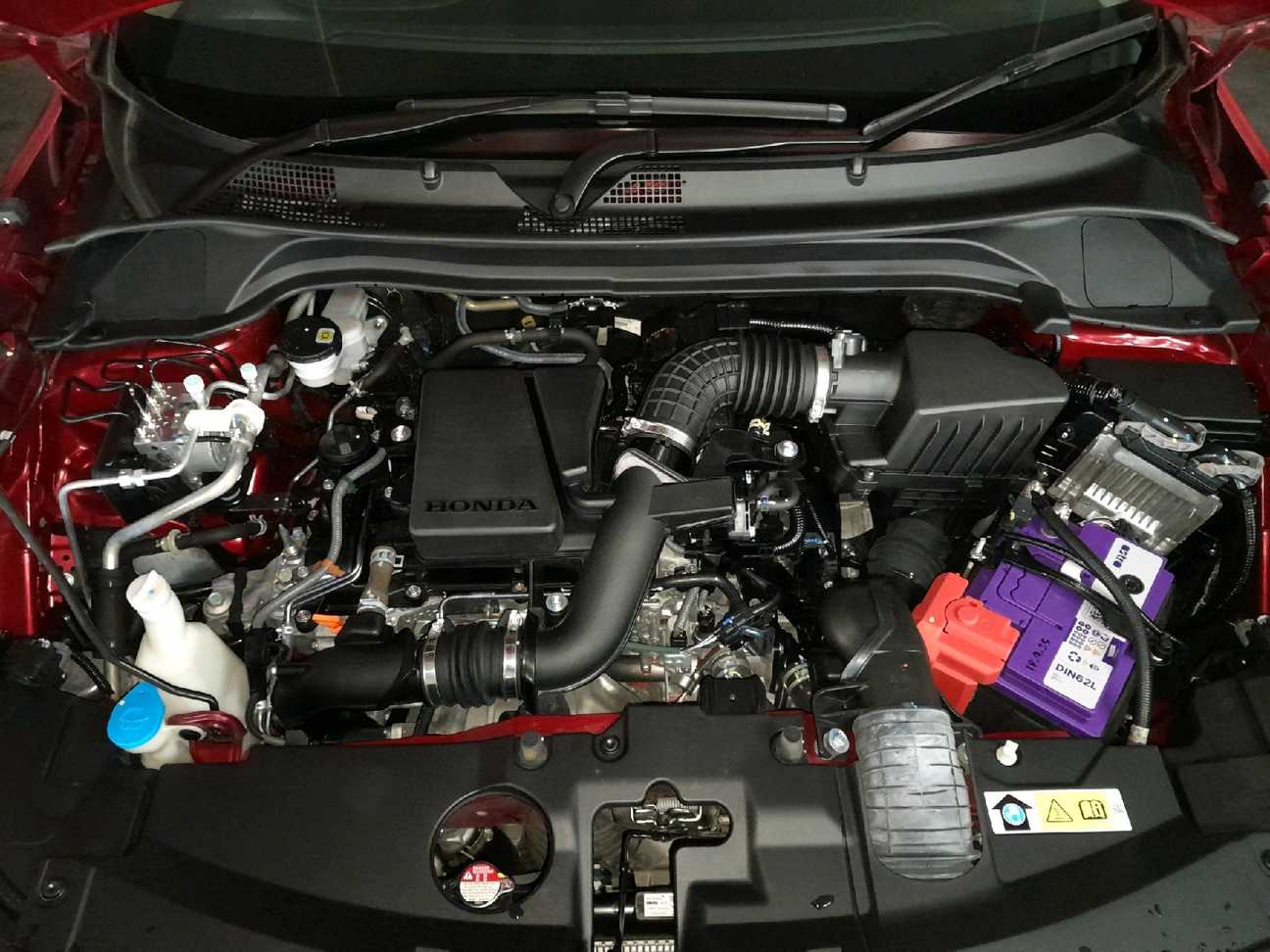 used 2024 Honda HR-V V 1.5