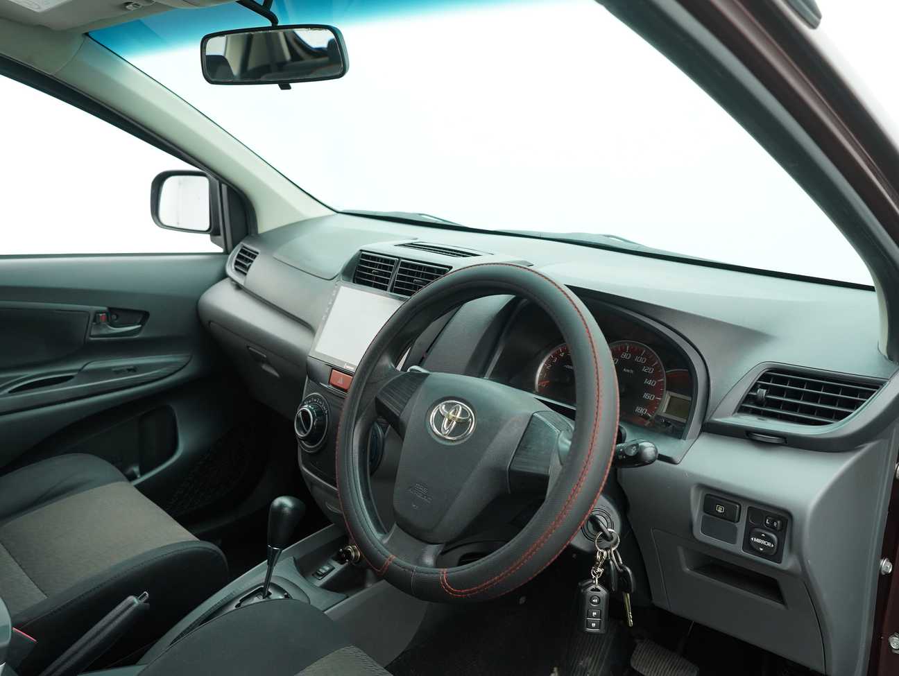 terpakai 2013 Toyota Avanza E 1.5