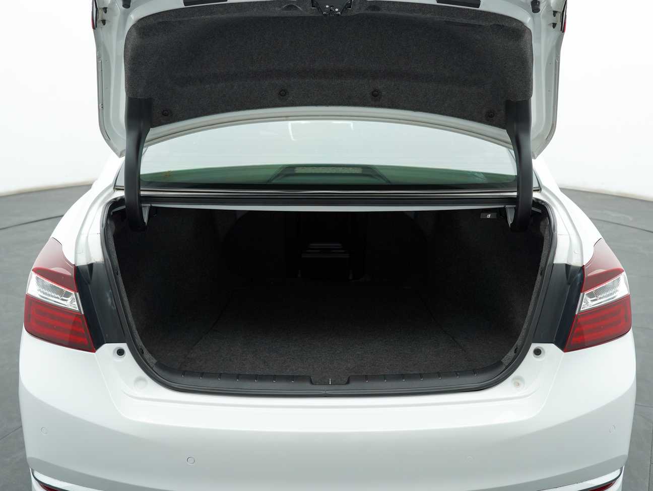 terpakai 2016 Honda Accord VTi-L 2.0