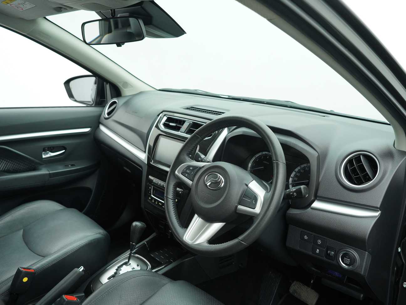 terpakai 2023 Perodua Aruz AV 1.5