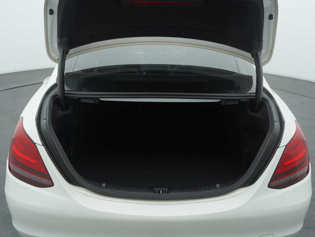 used 2019 Mercedes-Benz C200 Avantgarde 1.5