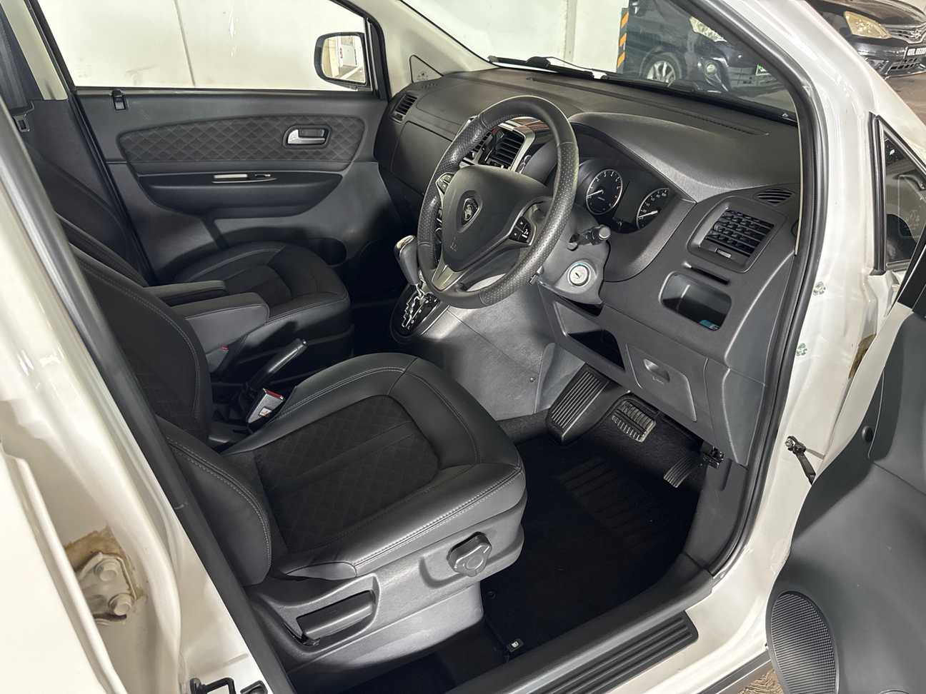 used 2021 Proton Exora Turbo Premium 1.6
