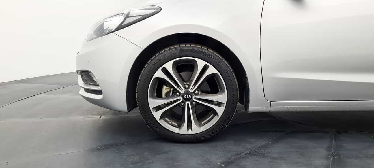 terpakai 2016 Kia CERATO YD 1.6