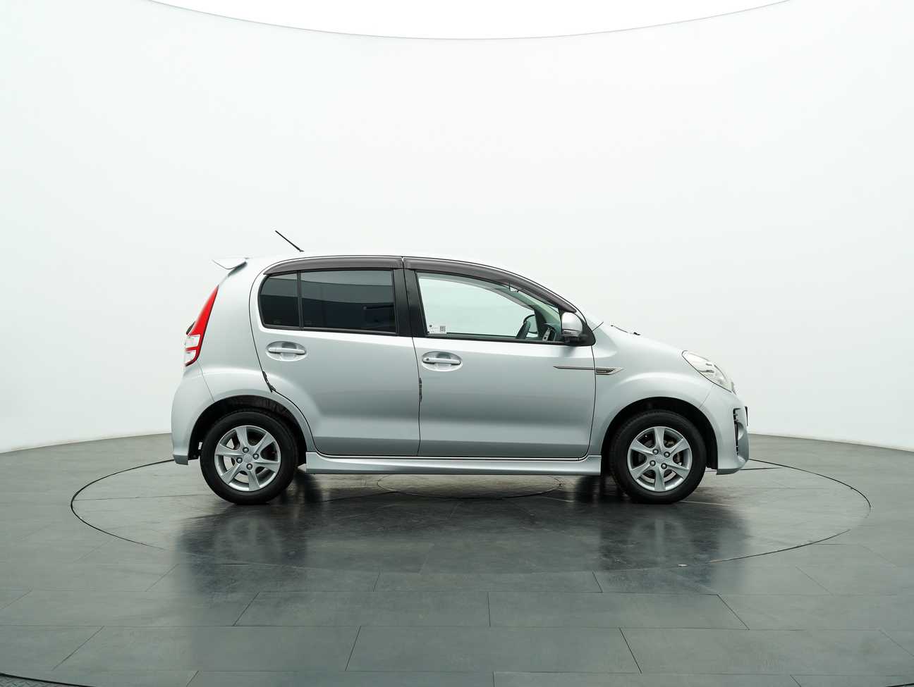 terpakai 2013 Perodua Myvi EZi 1.3