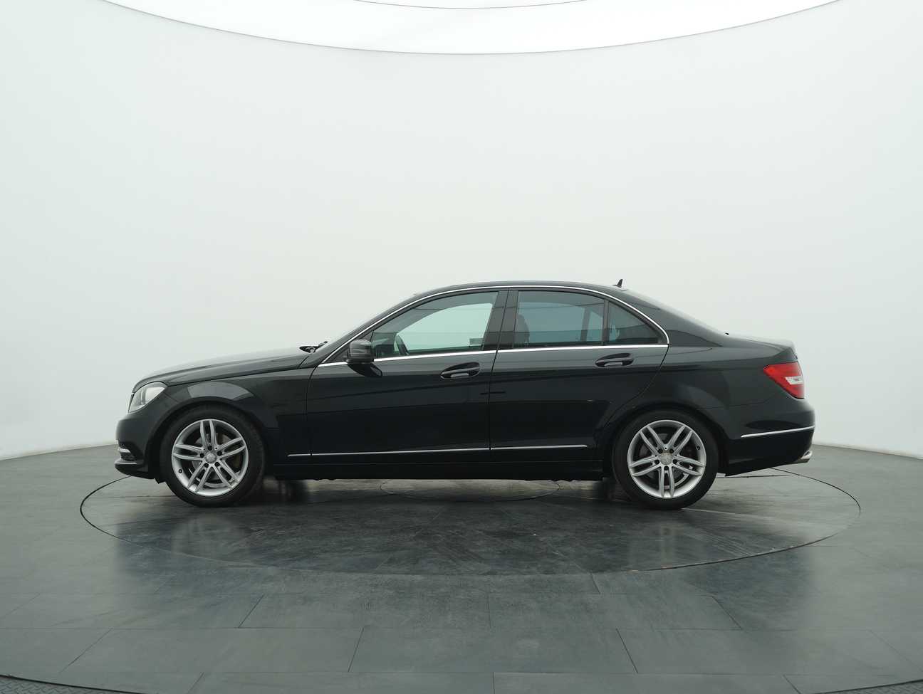 used 2013 Mercedes-Benz C250 Avantgarde CGI 1.8