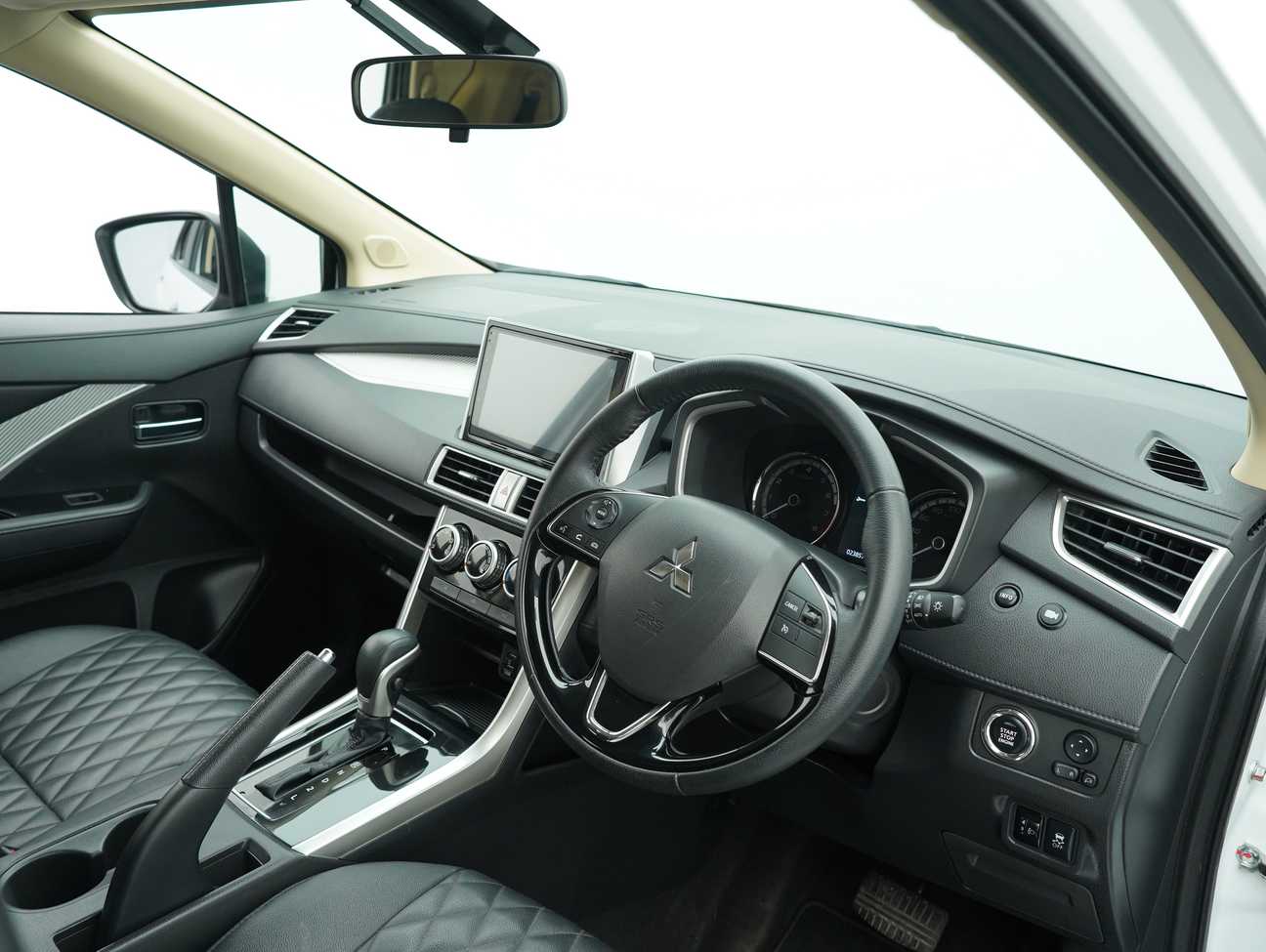 terpakai 2023 Mitsubishi Xpander  1.5