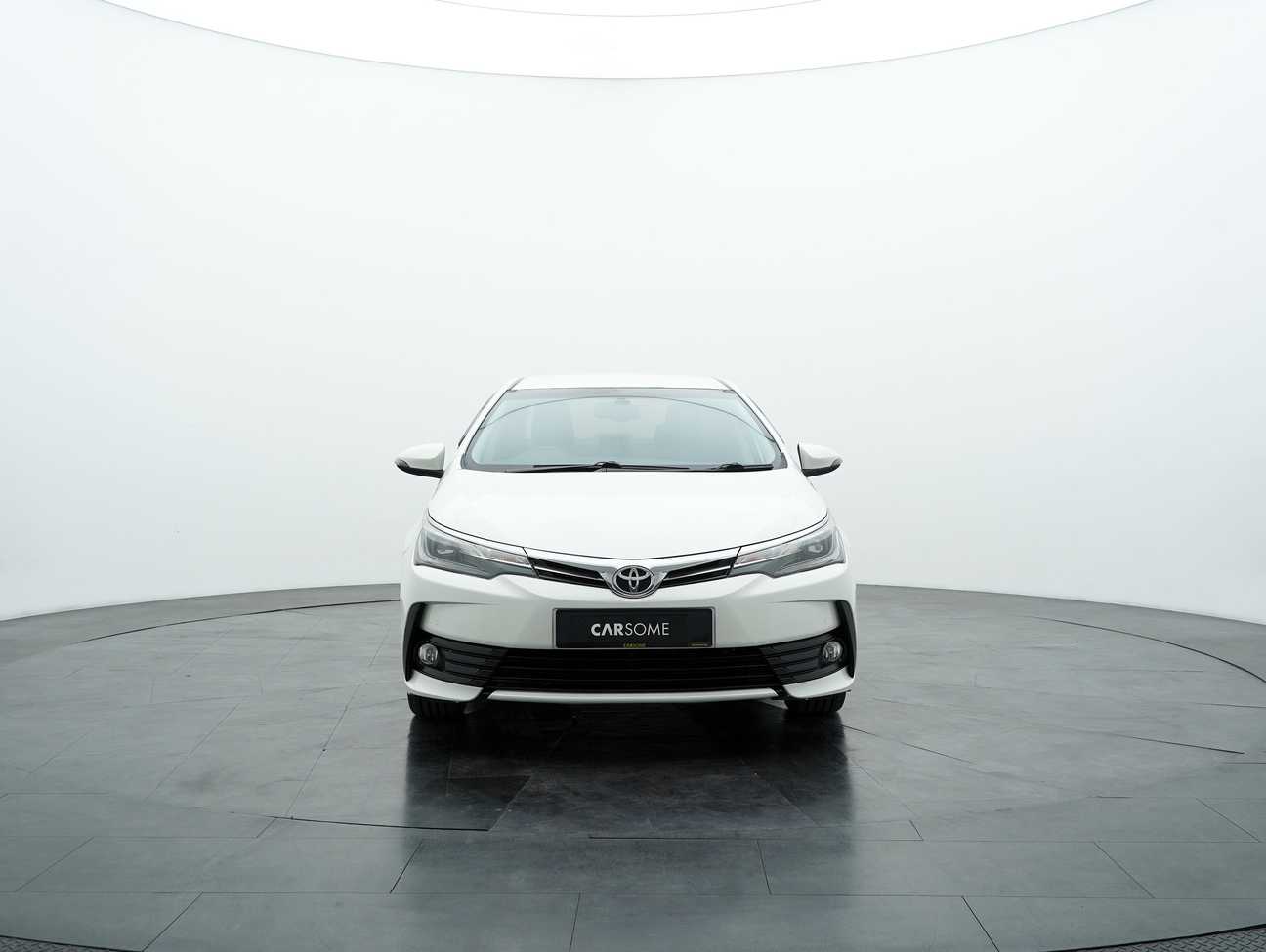 used 2017 Toyota Corolla Altis V 2.0