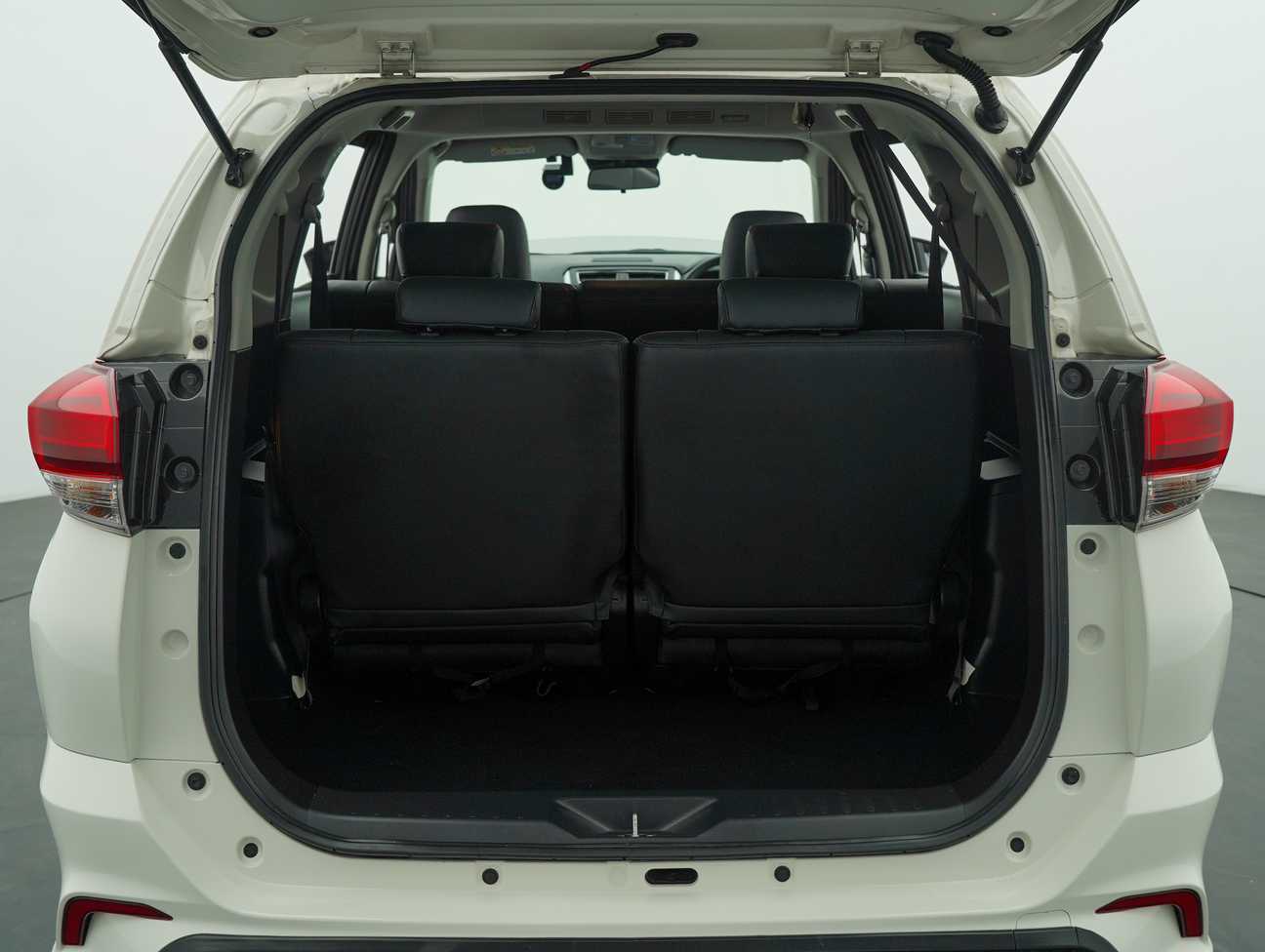 terpakai 2022 Perodua Aruz AV 1.5