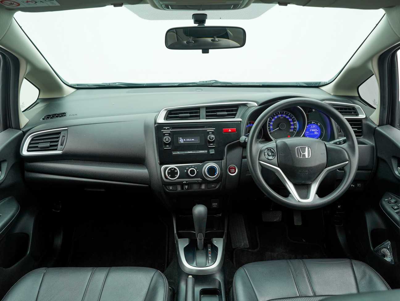 used 2016 Honda Jazz E 1.5