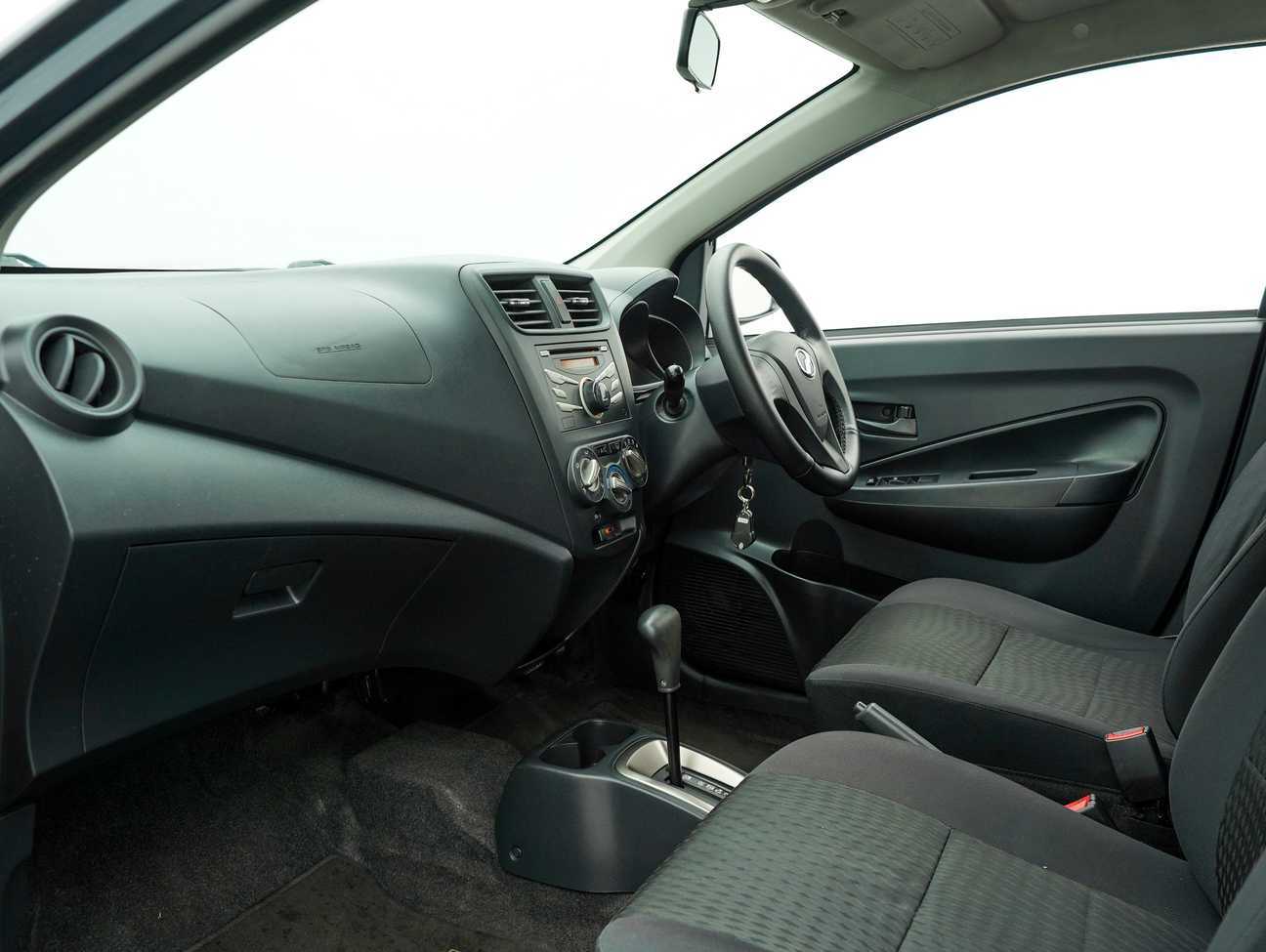 terpakai 2015 Perodua AXIA G 1.0