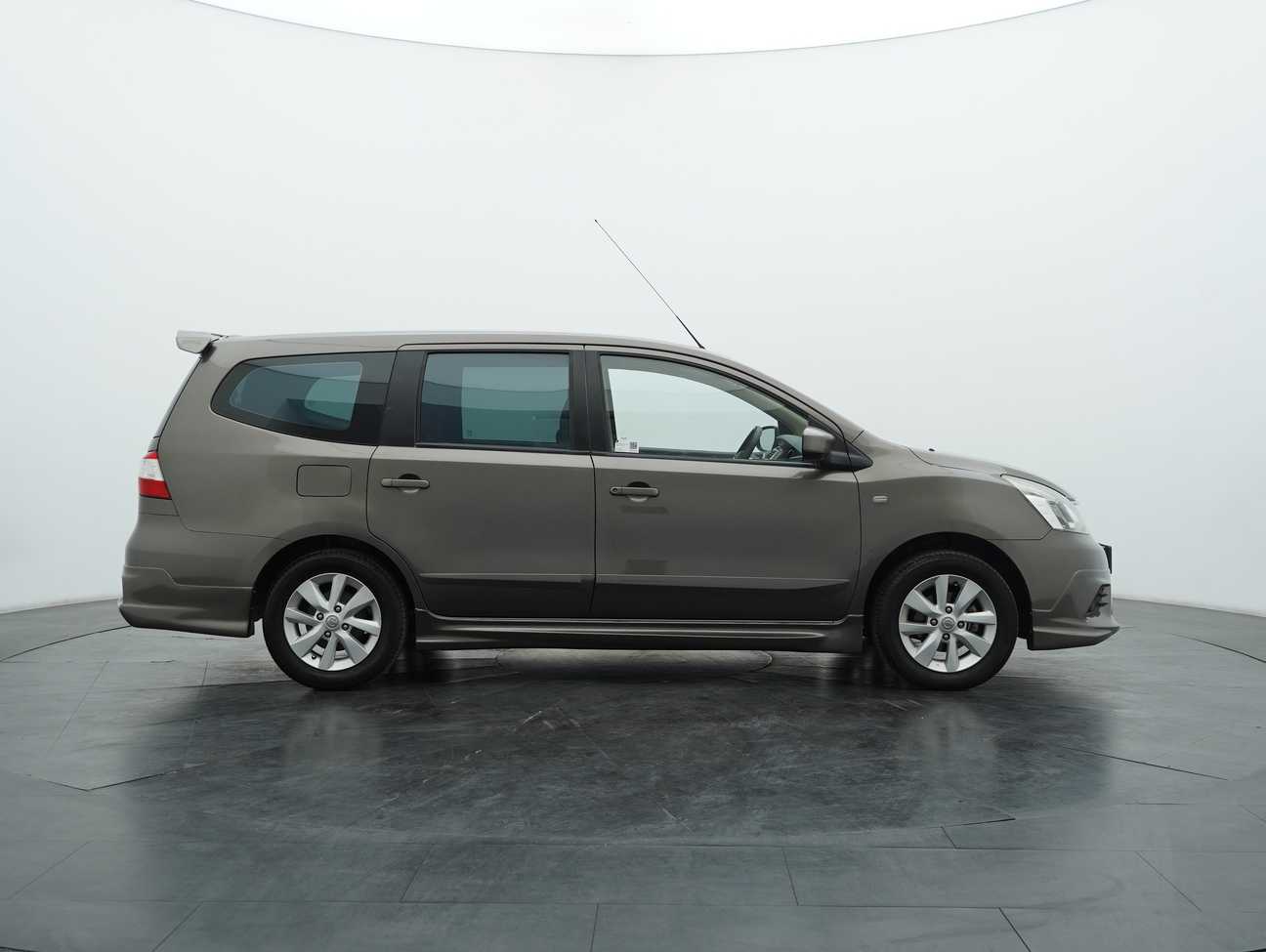 used 2014 Nissan Grand Livina Comfort 1.6