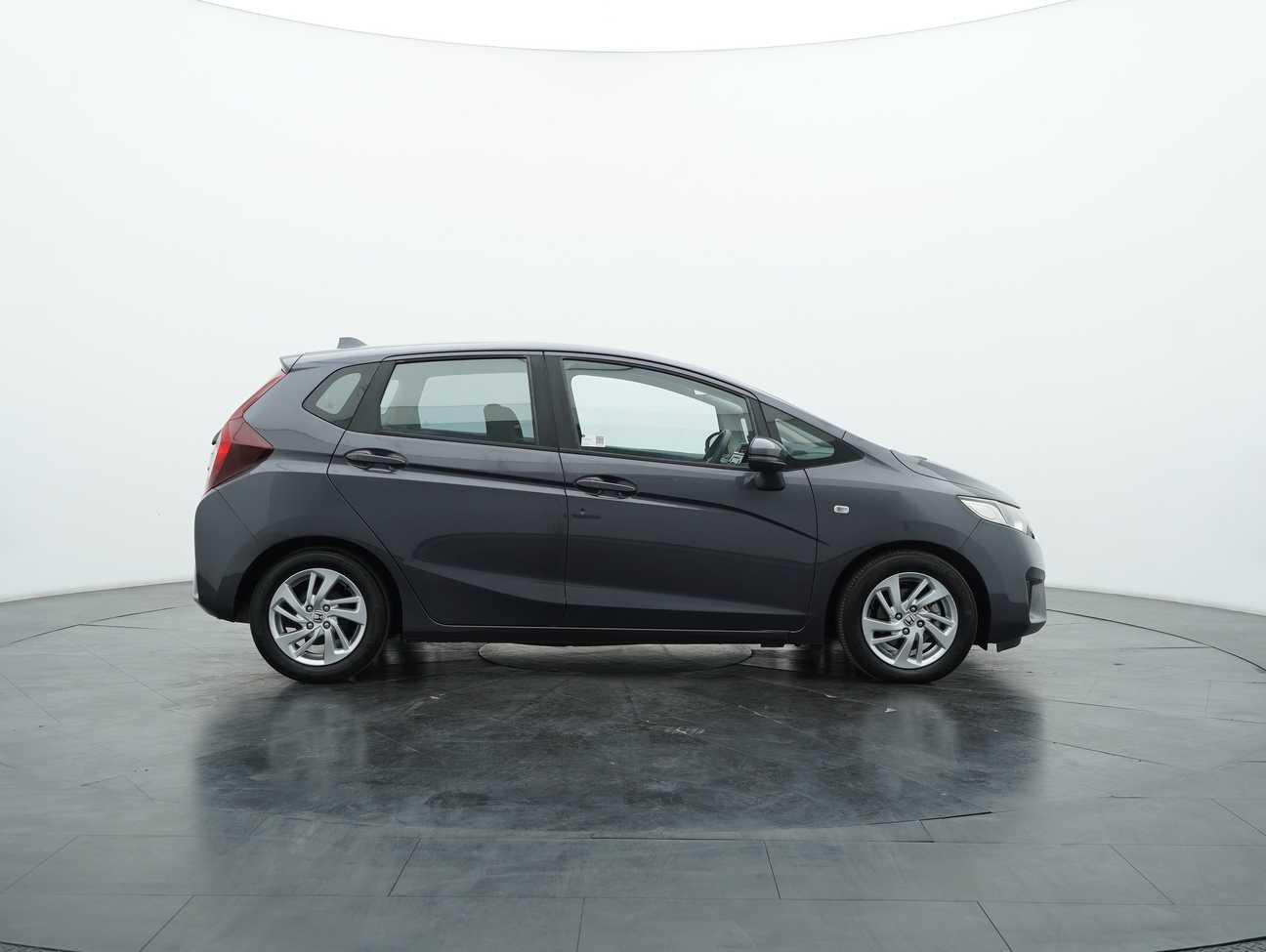 used 2014 Honda Jazz E 1.5