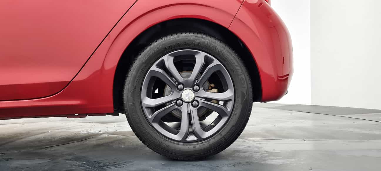 used 2013 Peugeot 208 5-DOOR 1.6